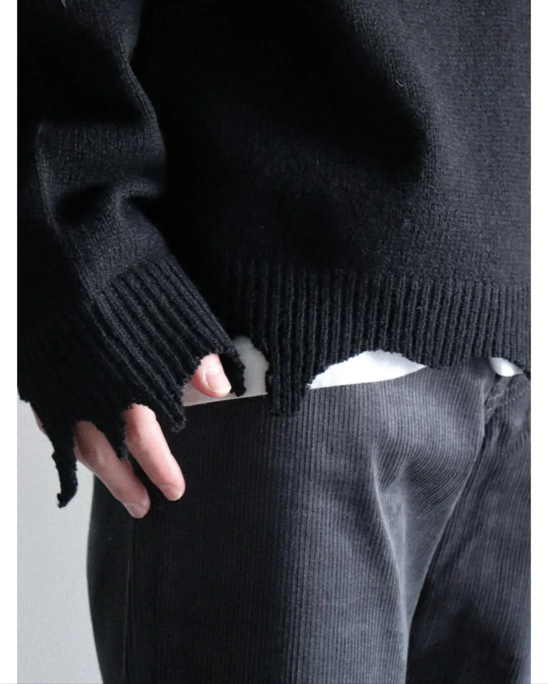 SAINT Mxxxxxx × The KLF KLF_CREW NECK KNIT/BLK KLF joint deconstructed wool sweater, black S-XL, original heel, made of 100% pure wool, natural and warm, wool fabric, dry cleaning or gentle hand washing recommended, completely correct version, customized KLF joint main mark/wash mark, imported special machine embroidery, full three-dimensional, pure hand destruction, deconstructed and shredded